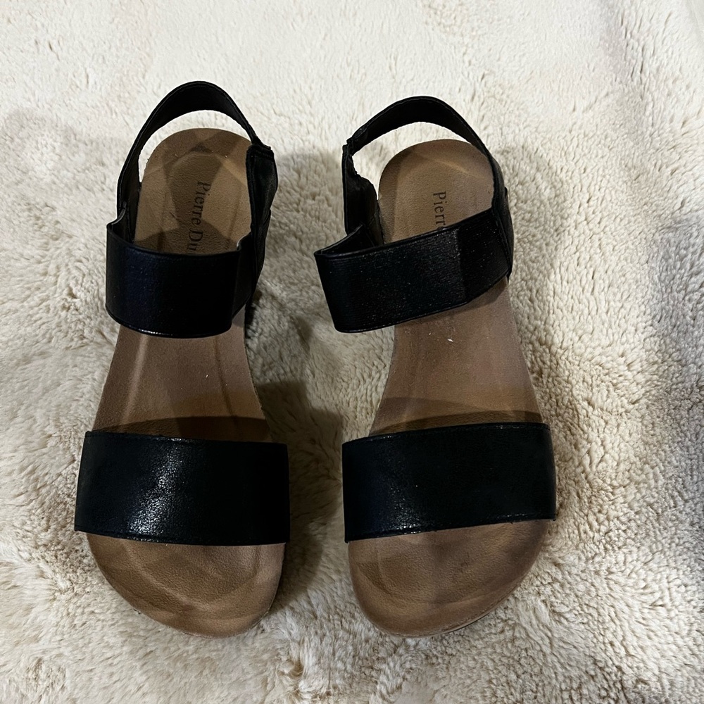 Pierre Dumas Black and Brown Sandals with Comfort Footbed